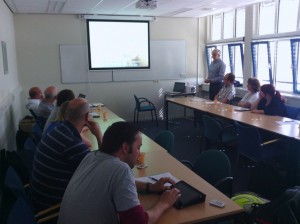 Jan van Stormbroek tijdens zijn presentatie